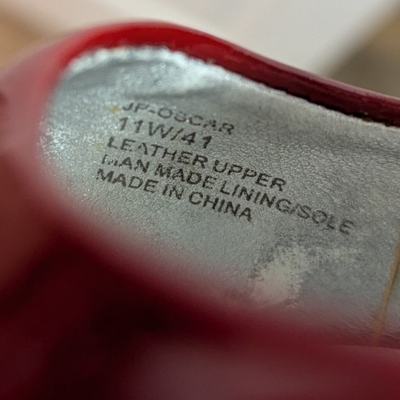 🔥 Jessica Simpson Oscar Red Patent Leather Pumps – Size 11 🔥 - Picture 8 of 9